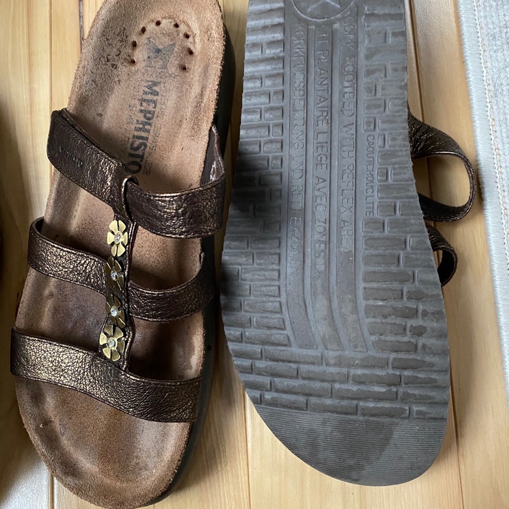 mephisto leopard sandals